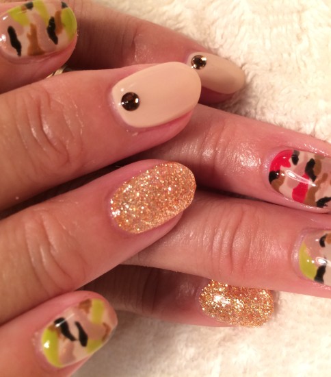 迷彩ネイルも✨