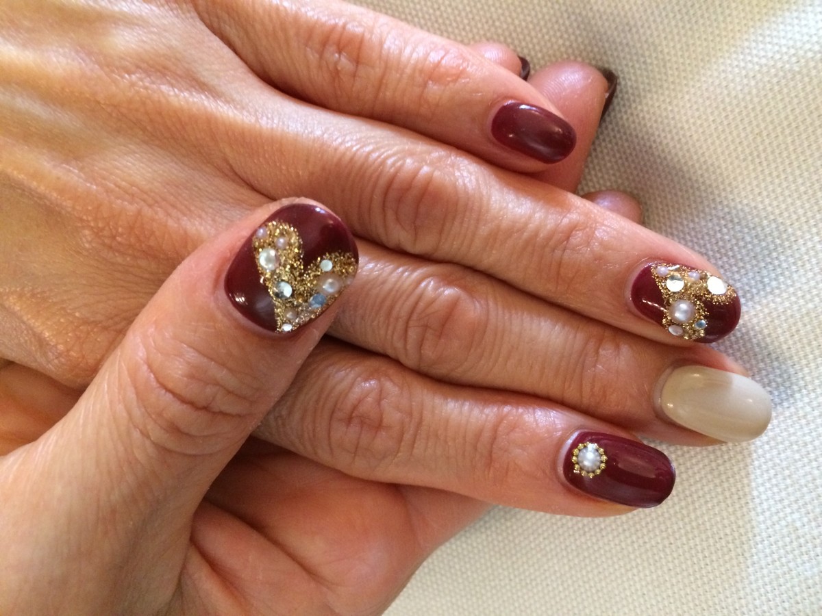 ハートビジューネイル